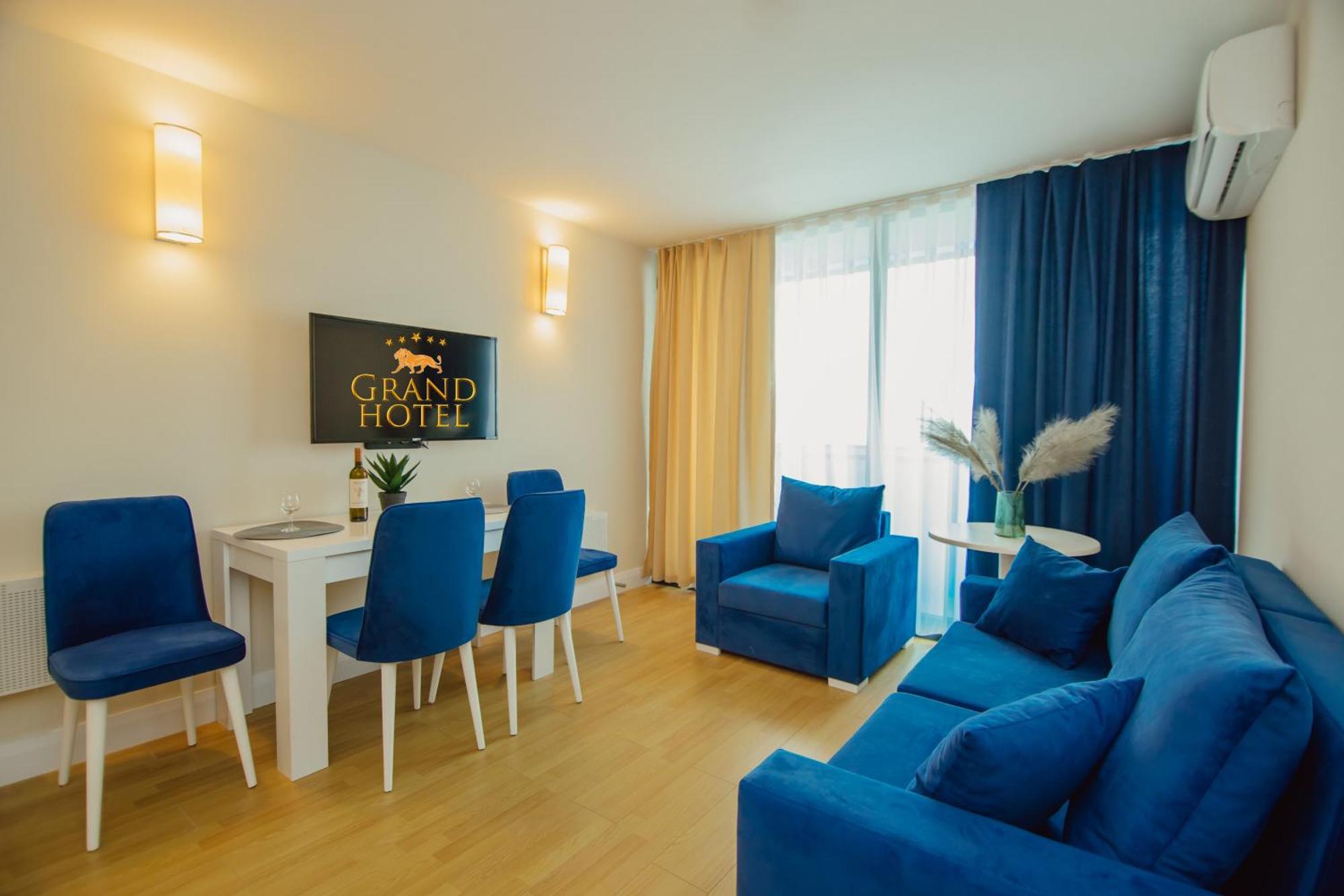 Grand Hotel ☆ Orbi City Батуми Екстериор снимка