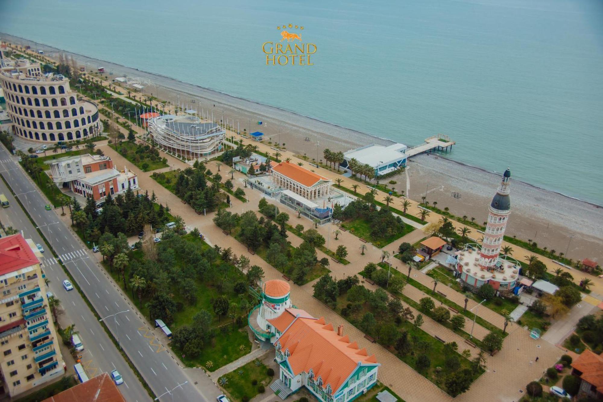 Grand Hotel ☆ Orbi City Батуми Екстериор снимка